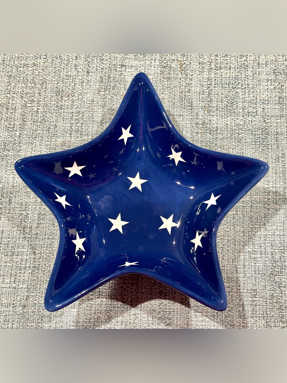 Sur La Table American Patriotic Navy Blue White Star Bowl 8" Ceramic Dish NEW - Picture 1 of 7